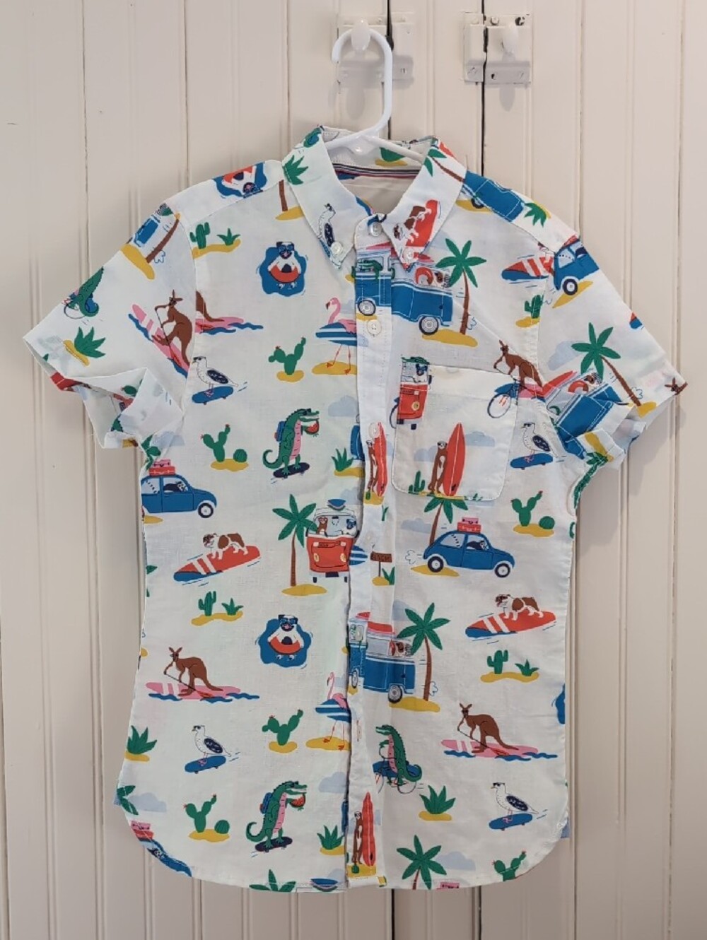 Boden Mini White Short-Sleeve Button-Up Shirt with Multi-Color Beach Print